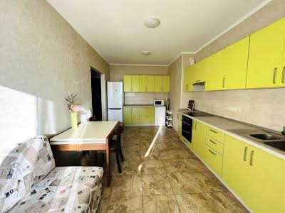 квартира за адресою Родини Крістерів вул., 20-Б