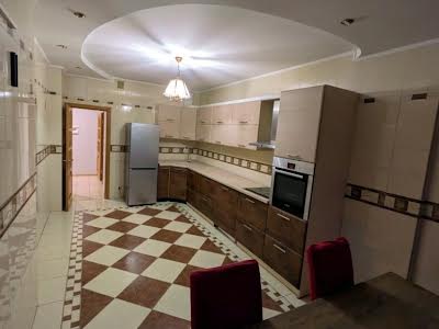 квартира по адресу Верховной Рады бульв., 14-Б