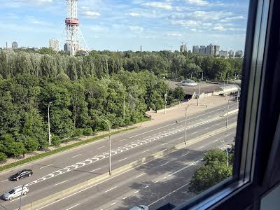 квартира по адресу Елены Телиги ул., 25