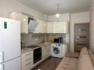 квартира за адресою Київ, Регенераторна вул., 4 