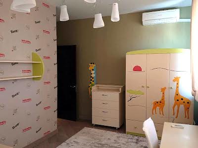 квартира за адресою Ярослава Мудрого вул. (Петровського), 30а