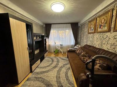 квартира за адресою Будівельників вул., 12-Б