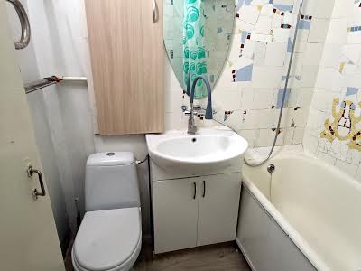 квартира за адресою Олени Теліги вул., 13/14
