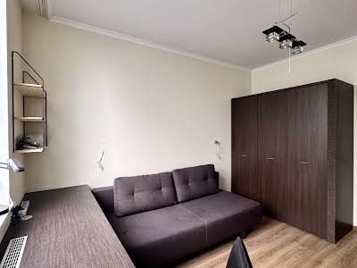 квартира за адресою Урлівська вул., 23а