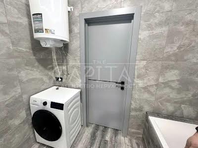 квартира по адресу Олександра Олеся ул., 1