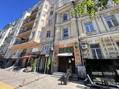 коммерческая по адресу Евгения Чикаленко ул. (Пушкінська), 25