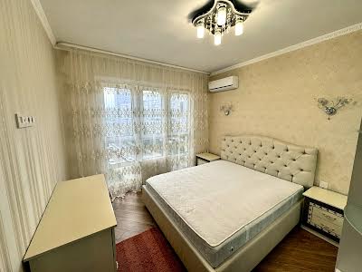 квартира за адресою Бориса Гмирі вул., 18