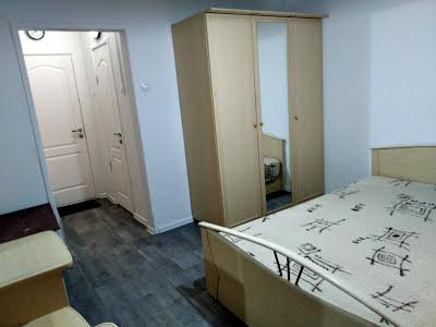 квартира по адресу Ревуцкого ул., 18-А
