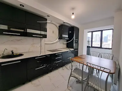 квартира за адресою Антоновича вул. (Горького), 122