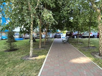 квартира за адресою Авіаконструктора Ігоря Сікорського вул. (Танкова), 1