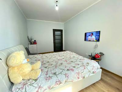 квартира за адресою Приозерний бульв., 5а