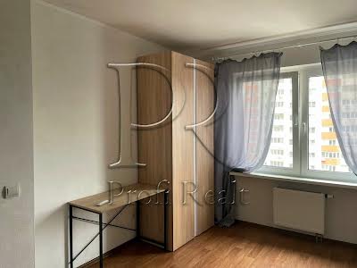 квартира за адресою Софії Русової вул., 7