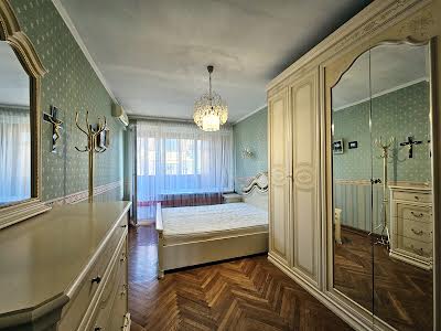 квартира за адресою Василя Тютюнника вул. (Анрі Барбюса), 22-26