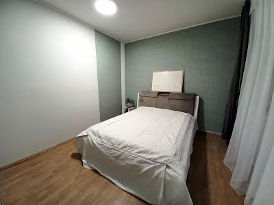 квартира за адресою Миколи Бажана просп., 14