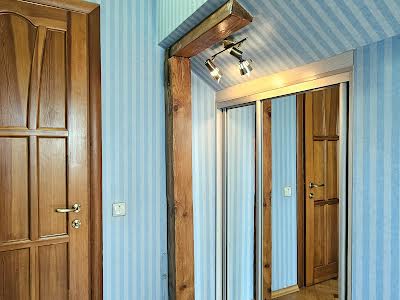 квартира за адресою Київ, Михайла Бойчука вул. (Кіквідзе), 3