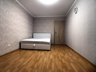 квартира по адресу вул. Толстого, 80