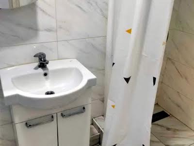 квартира за адресою Машинобудівна вул., 10
