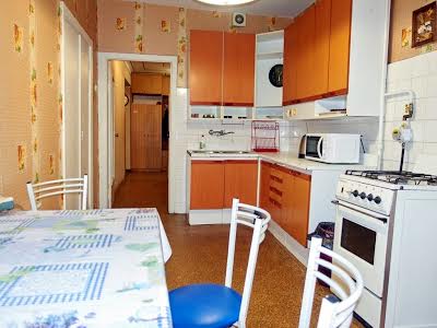 квартира по адресу Леси Украинки бульв., 14
