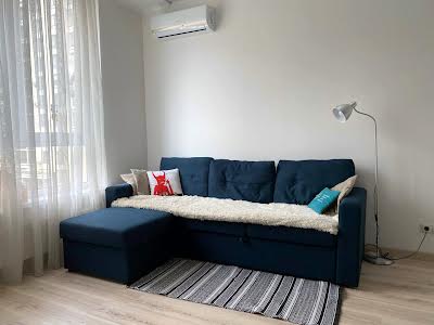 квартира за адресою Київ, Практична вул., 3
