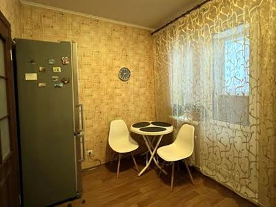 квартира по адресу Софии Русовой ул., 3