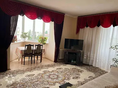 квартира за адресою Верховної Ради бульв., 21-Б