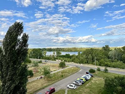 квартира по адресу Приречная ул., 17