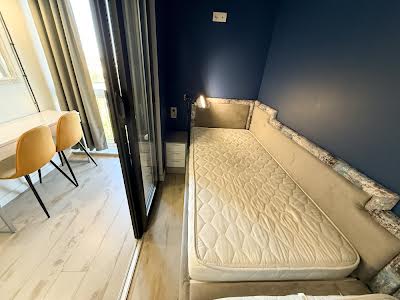 квартира за адресою Регенераторна вул., 4 к7