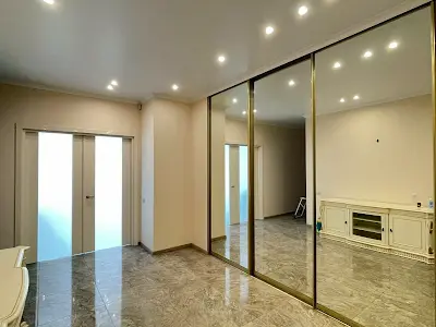 коммерческая по адресу Мечникова спуск (Кловський), 7а