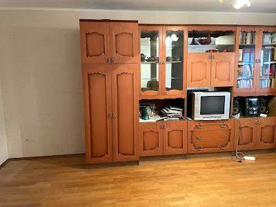 квартира за адресою Вишняківська вул., 5б