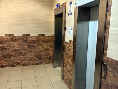 коммерческая по адресу Василия Тютюнника ул. (Анрі Барбюса), 51-1А