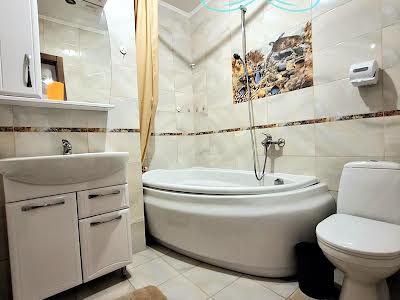 квартира за адресою Боголюбова вул., 10