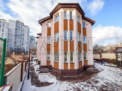комерційна за адресою Польова вул., 1