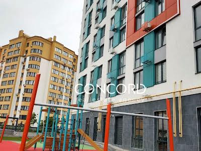 квартира за адресою Кришталева вул., 1