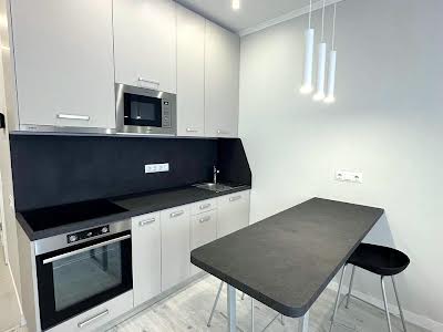 квартира за адресою Центральна вул., 21