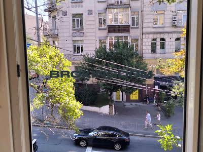 квартира за адресою Саксаганського вул., 63/28