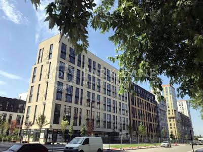 квартира за адресою Салютна вул., 2к18