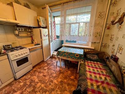 квартира за адресою Перемоги просп., 74г
