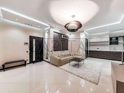 квартира за адресою Андрія Верхогляда вул. (Михайла Драгомирова), 3