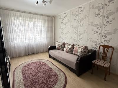 квартира за адресою Машинобудівників вул., 11