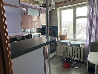 квартира за адресою Братиславська вул., 42-А