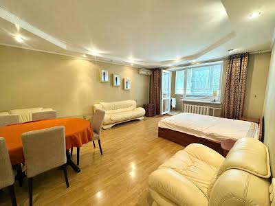 квартира за адресою Академіка Корольова вул., 26а