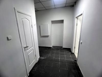 комерційна за адресою Романа Шухевича просп. (Генерала Ватутіна), 2-А