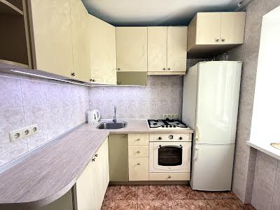квартира за адресою Дорогожицька вул., 15-А