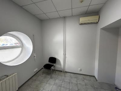 комерційна за адресою Миколи Бажана просп., 26
