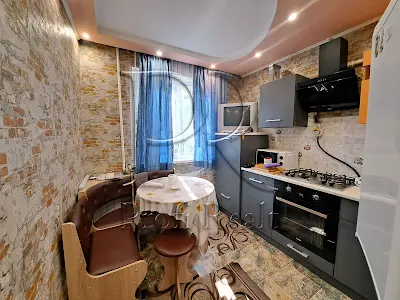 квартира за адресою Ушинського вул., 18