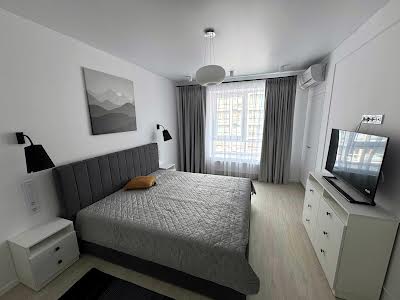 квартира за адресою Золотоустівська вул., 25