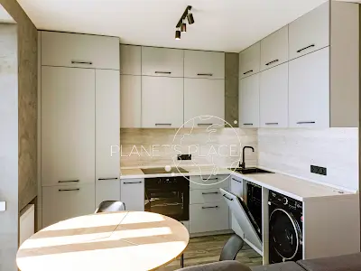 квартира за адресою Набережна вул., 8д