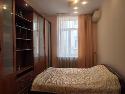 квартира за адресою Євгена Чикаленка вул. (Пушкінська), 39
