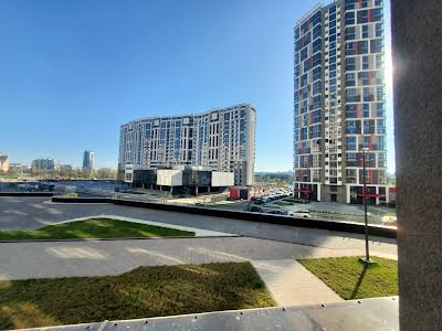 квартира за адресою Київ, Микільсько-Слобідська вул., 8