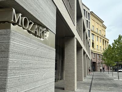 коммерческая по адресу Короленко ул., 2к